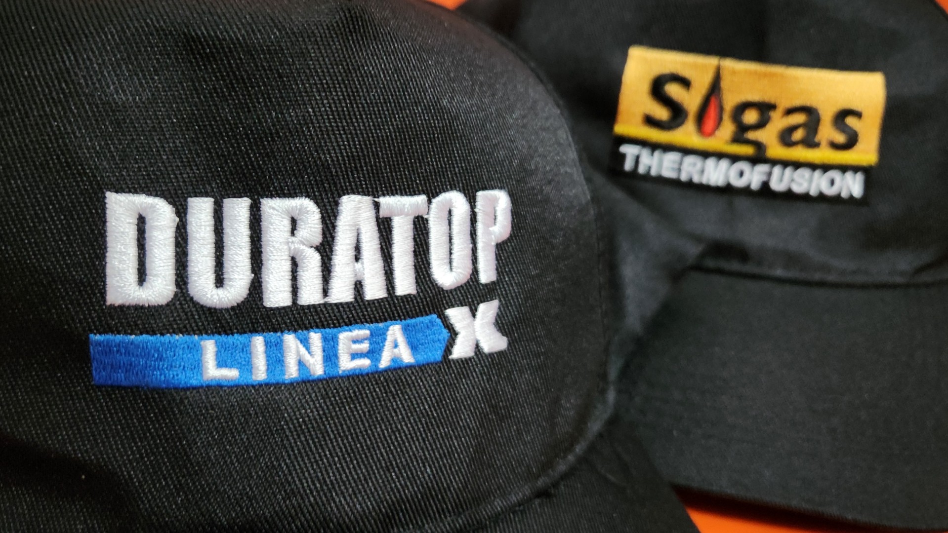 Gorra Grupo Dema